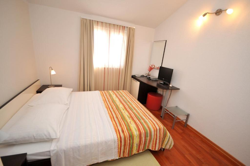 Apartments & Rooms Villa Maslina Trogir Kamer foto