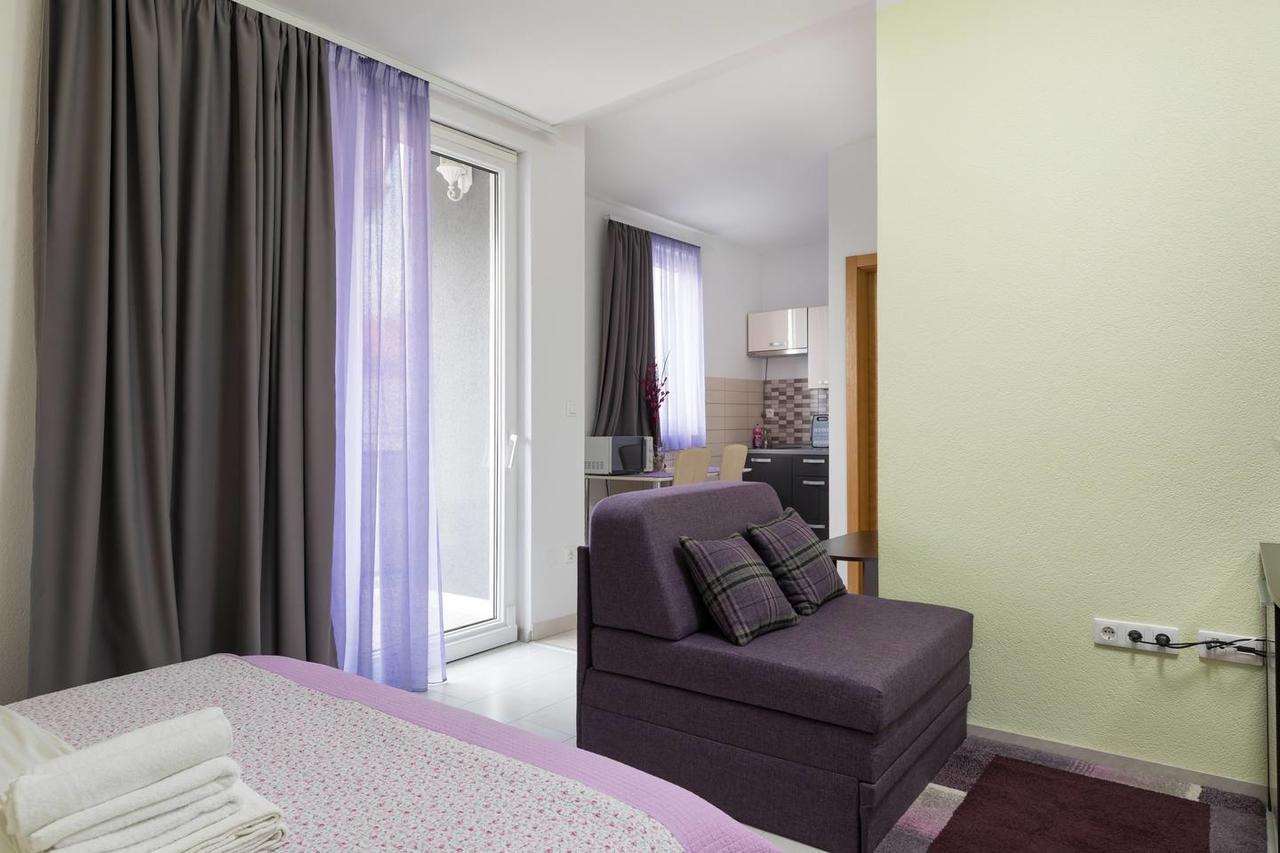 Apartments & Rooms Villa Maslina Trogir Buitenkant foto