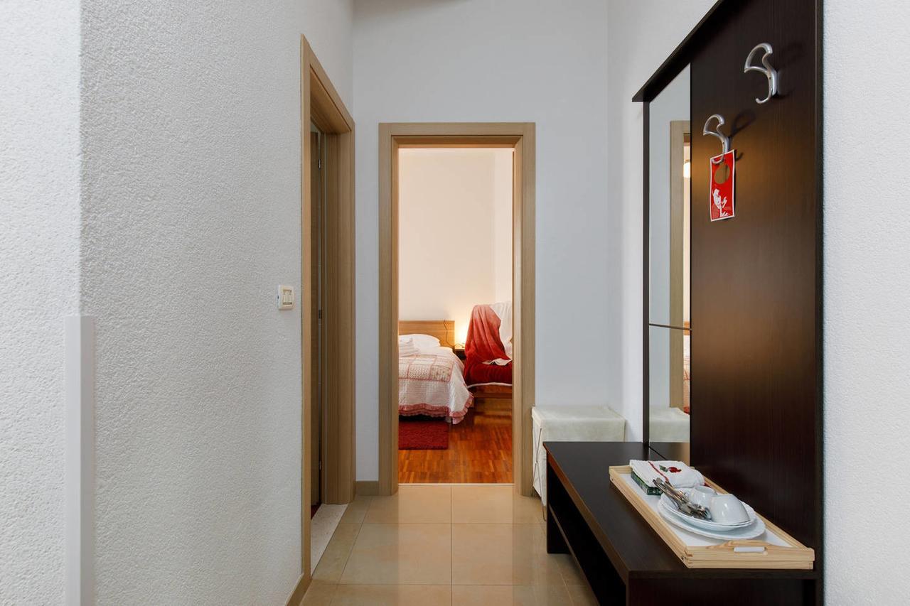 Apartments & Rooms Villa Maslina Trogir Buitenkant foto