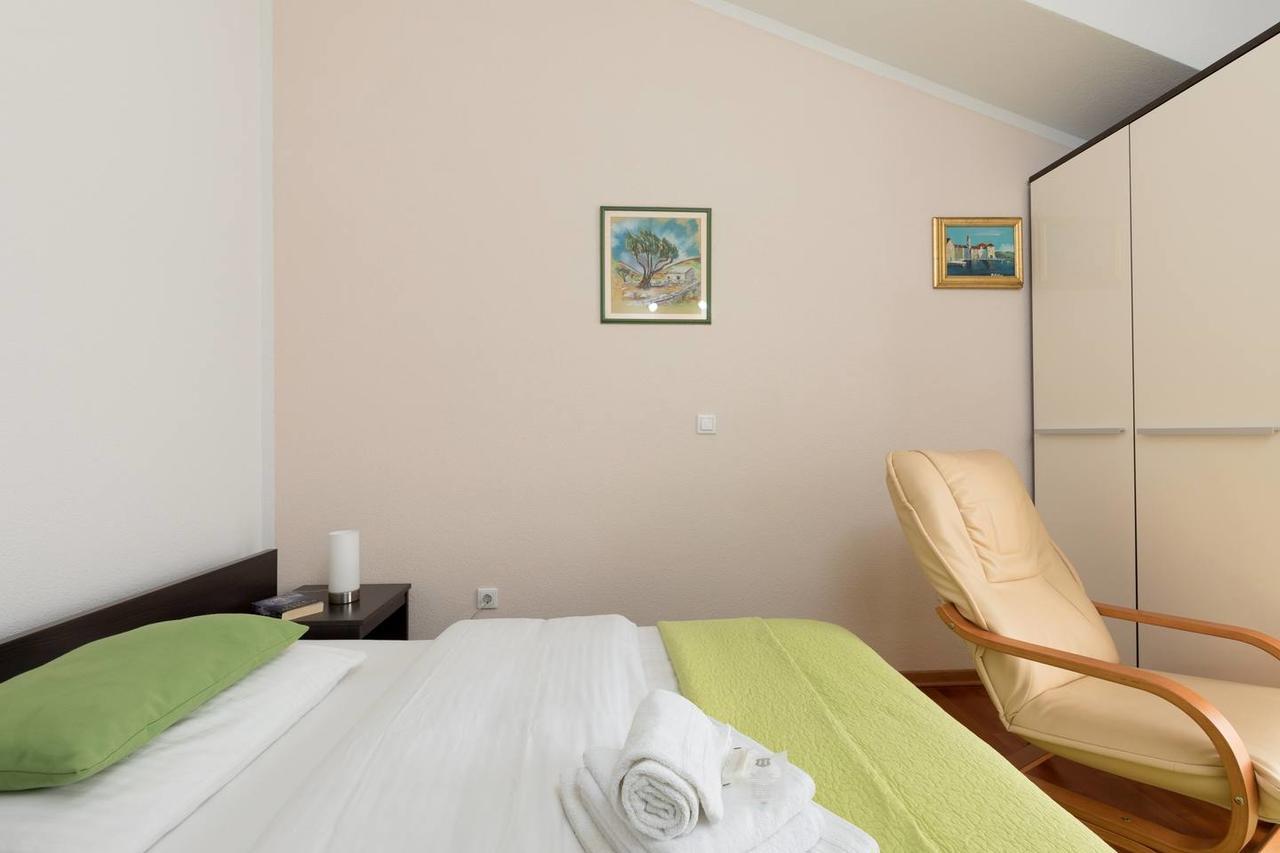 Apartments & Rooms Villa Maslina Trogir Buitenkant foto