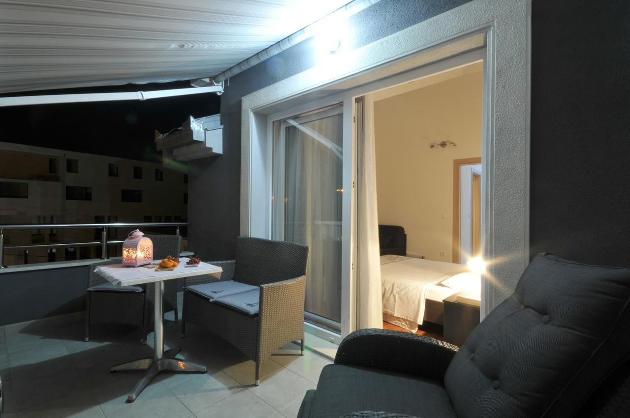 Apartments & Rooms Villa Maslina Trogir Buitenkant foto