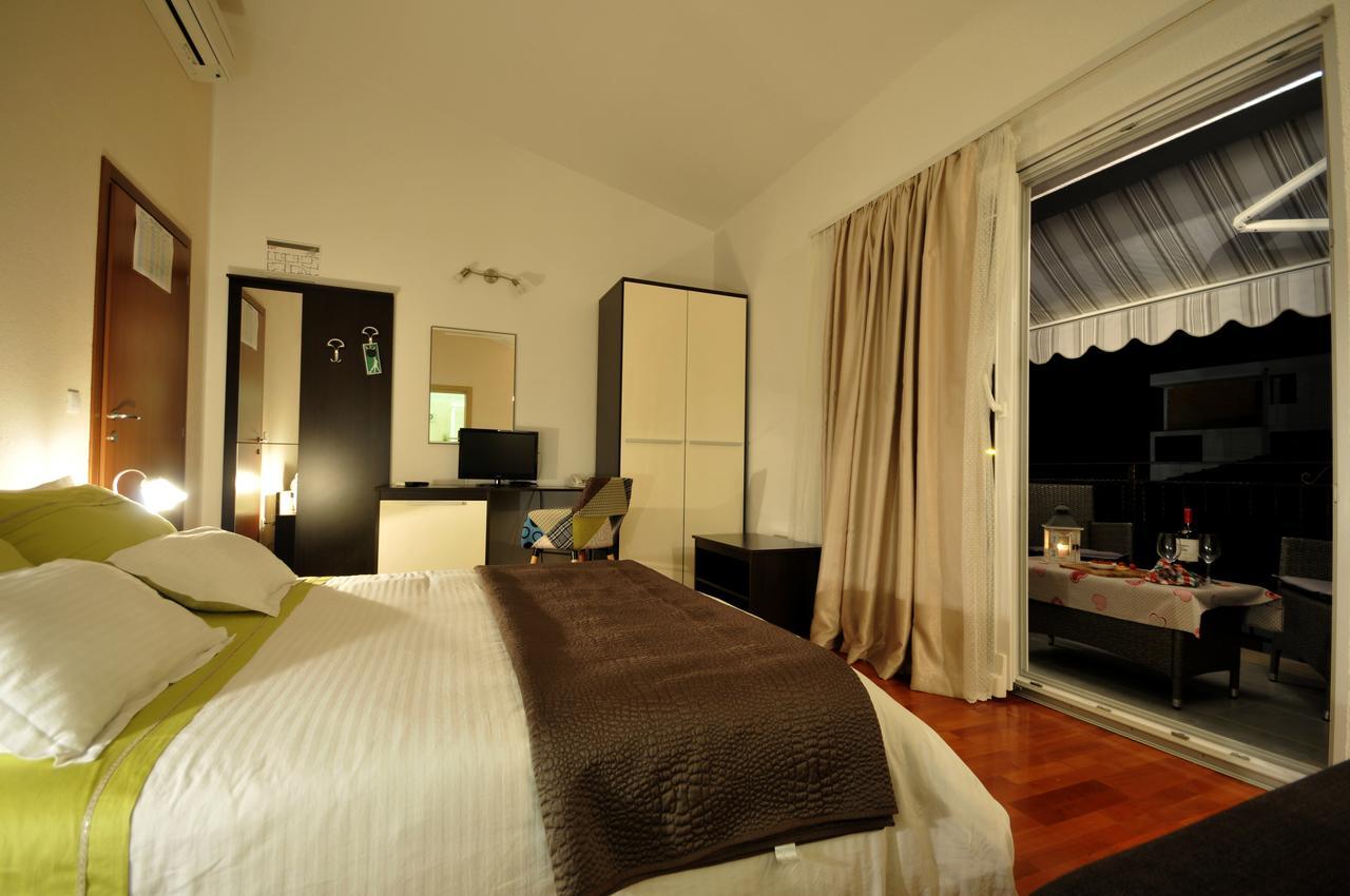 Apartments & Rooms Villa Maslina Trogir Buitenkant foto